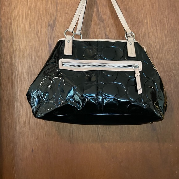 Vintage Authentic Coach Black Patent Leather Signature Shoulder Bag Purse F25487 - Picture 9 of 14